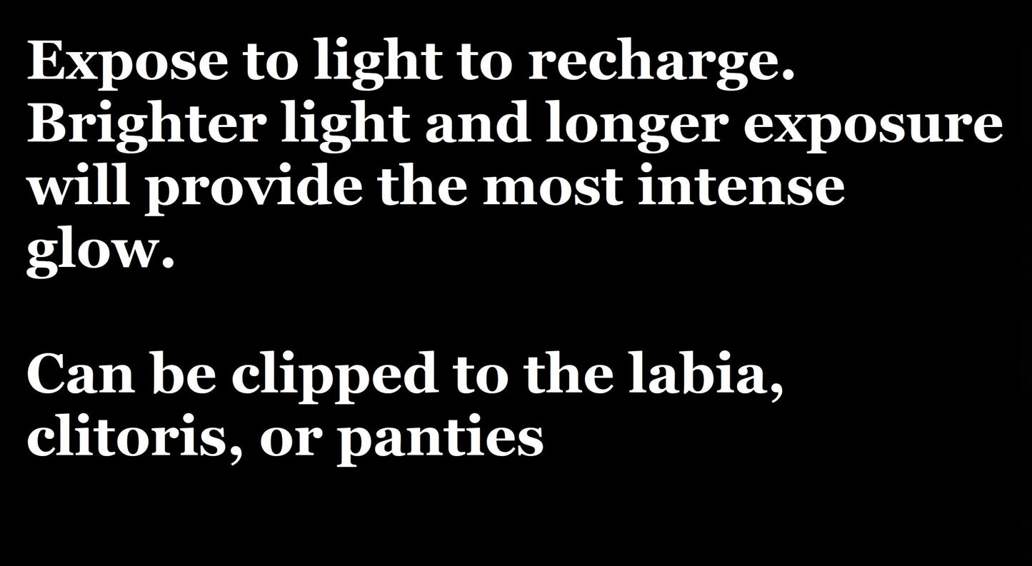 Glow in the dark heart shaped intimate clip on pussy jewelry